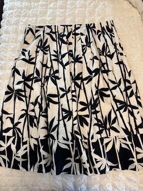 Jones New York Black and White A-Line Printed Skirt